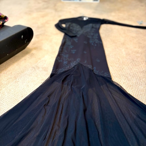 Vintage Tadashi Shoji Black and Blue Mermaid Gown size XS - Picture 7 of 16